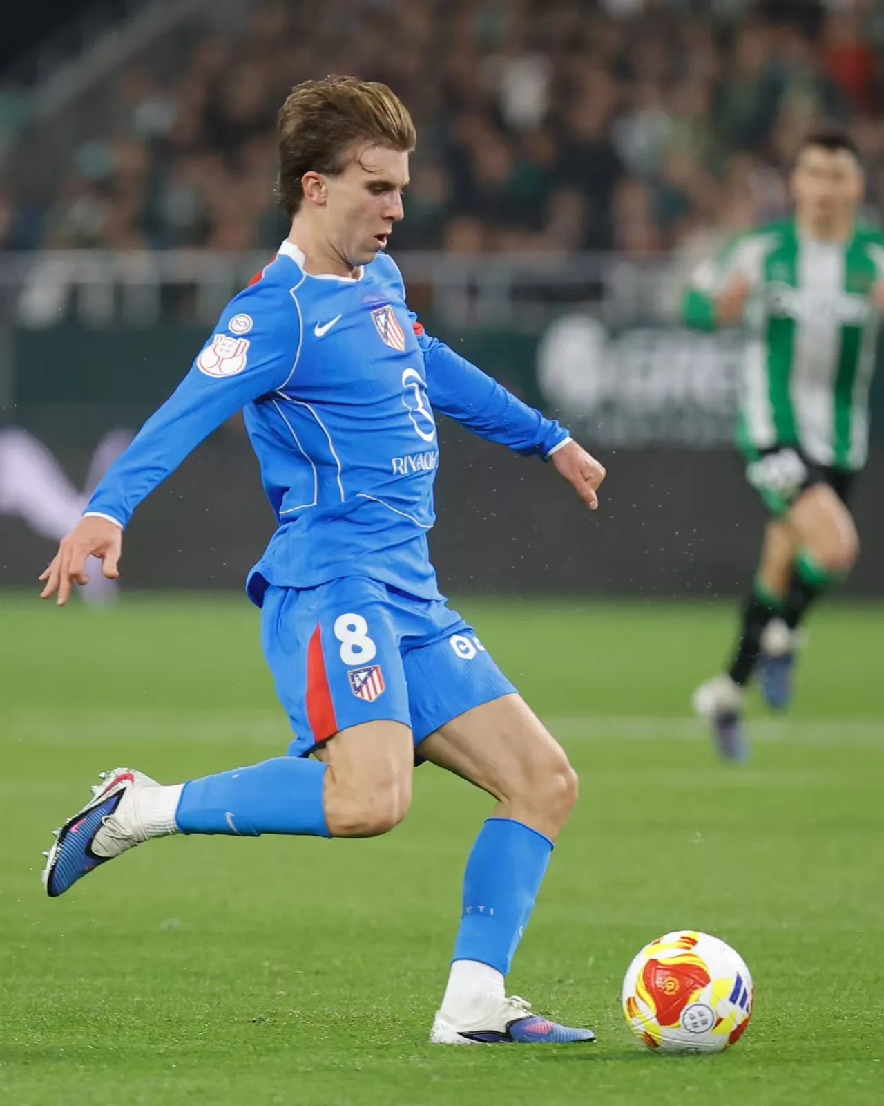 马竞官方:巴里奥斯右大腿肌肉拉伤