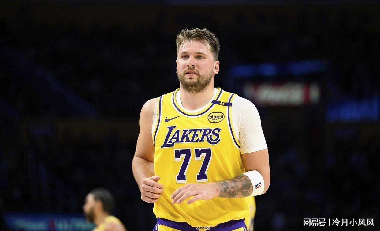 星空体育直播-湖人消息：老詹领跑快攻榜，东契奇将拿得分王，战开拓者出场更新