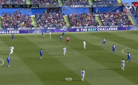 1641135532663022562.gif 【西甲】米利唐送礼魔笛中横梁 皇马0比1客负赫塔费