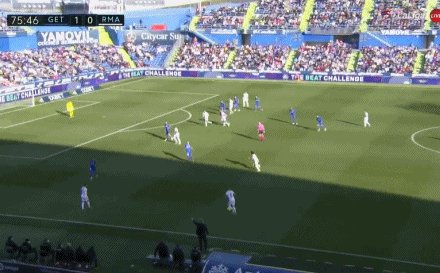 1641136127139038051.gif 【西甲】米利唐送礼魔笛中横梁 皇马0比1客负赫塔费