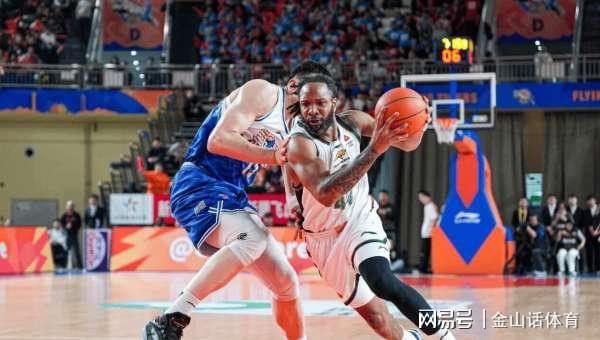 星空体育直播-你可是国字号啊!27岁后卫9中1仅得3分,正负值-30,全场倒数第一