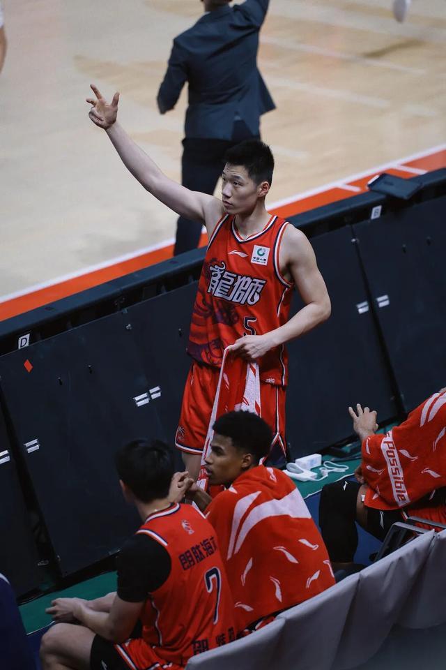 星空体育-CBA全明星周末 | 祝贺徐昕生涯首度入选CBA全明星正赛！袁照耀入选星锐赛！