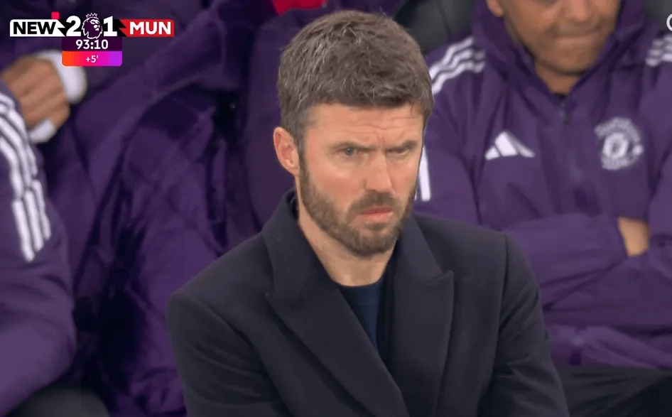 星空体育直播-曼联1-2纽卡,11人踢10人被绝杀,输的一点不亏